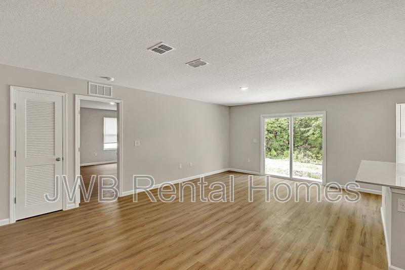 House for rent at 3205 Echo St, Jacksonville, FL 32218