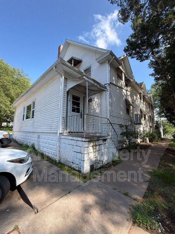 Apartment for rent at 411 7th St #4, Syracuse, NE 68446
