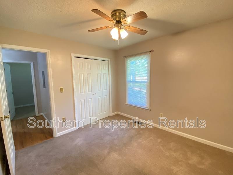 House for rent at 21 Pineridge Dr, Cameron, NC 28326