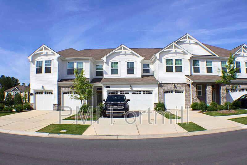 Townhouse for rent at 8027 Overmeadow Lane, Charlotte, NC 28269