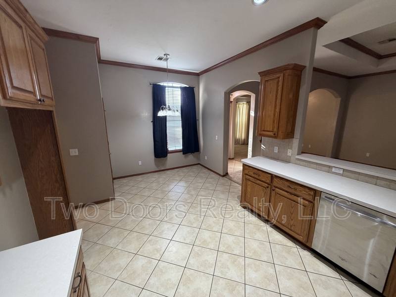 House for rent at 608 N Cherokee Way, Mustang, OK 73064