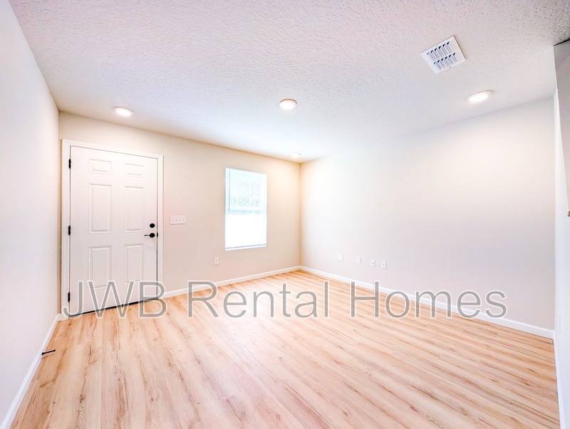 House for rent at 4296 Gilbert St, Jacksonville, FL 32207