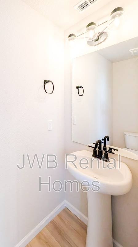 House for rent at 4296 Gilbert St, Jacksonville, FL 32207