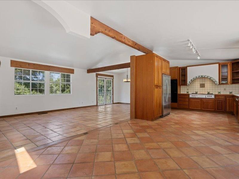 House for rent at 930 Valley View Dr, Healdsburg, CA 95448