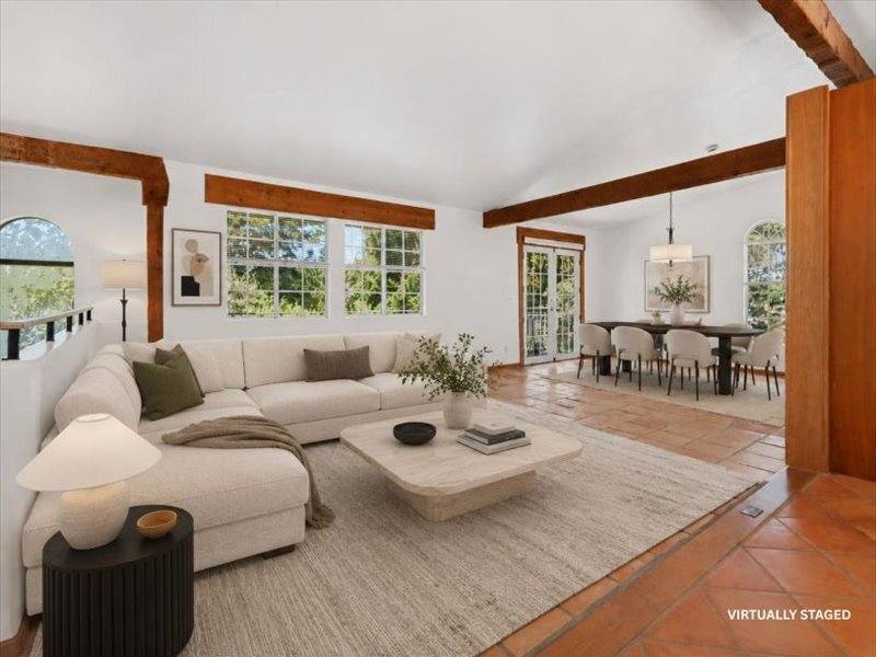 House for rent at 930 Valley View Dr, Healdsburg, CA 95448