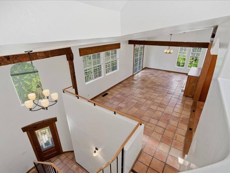 House for rent at 930 Valley View Dr, Healdsburg, CA 95448