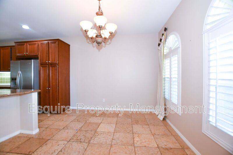 Townhouse for rent at 3395 Shadetree Way, Camarillo, CA 93012