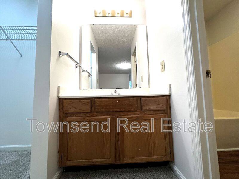 Condo for rent at 1055-3 Ancestry Dr, Fayetteville, NC 28304