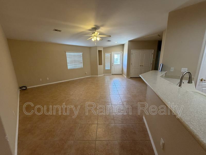 House for rent at 2460 Topanga Dr, Bullhead City, AZ 86442