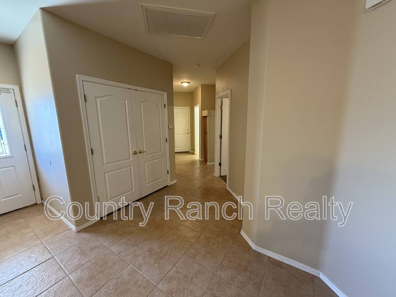House for rent at 2460 Topanga Dr, Bullhead City, AZ 86442
