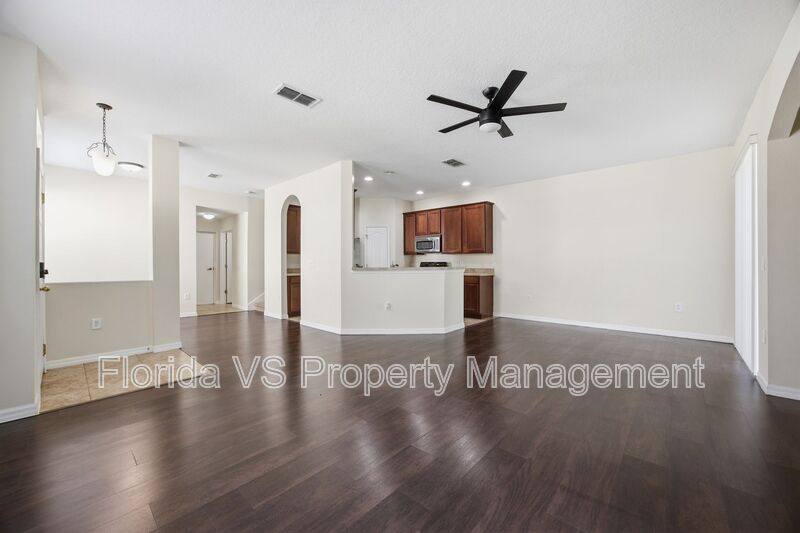 Townhouse for rent at 1995 Estancia Circle, Kissimmee, FL 34741