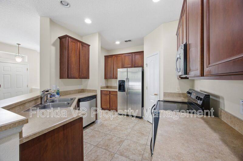 Townhouse for rent at 1995 Estancia Circle, Kissimmee, FL 34741