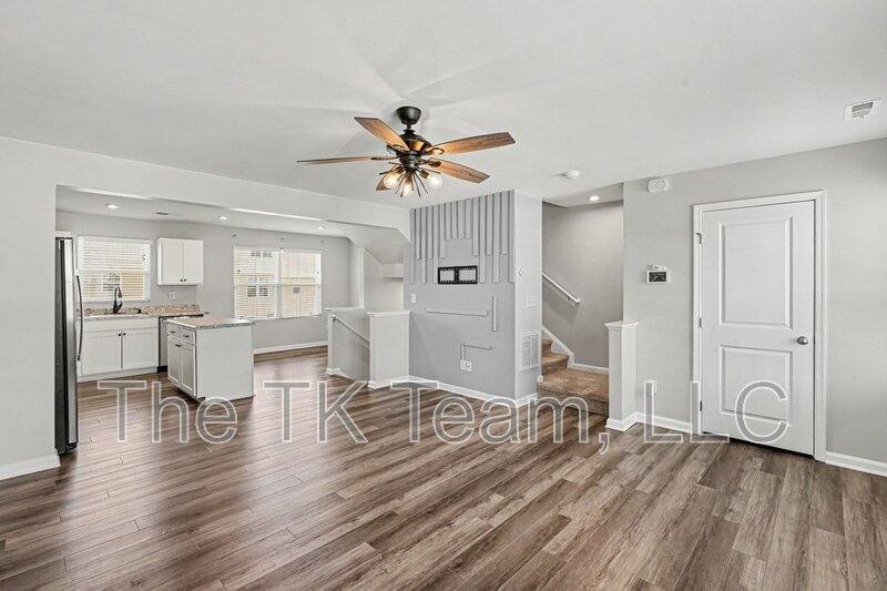 Townhouse for rent at 8036 Lanyard Terrace #1, Charlotte, NC 28269