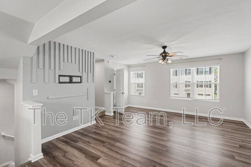 Townhouse for rent at 8036 Lanyard Terrace #1, Charlotte, NC 28269
