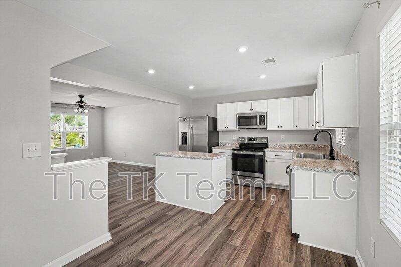 Townhouse for rent at 8036 Lanyard Terrace #1, Charlotte, NC 28269