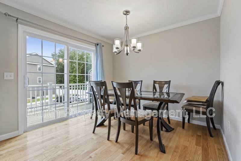 Townhouse for rent at 4 Fairview St #10-1, North Chelmsford, MA 01863