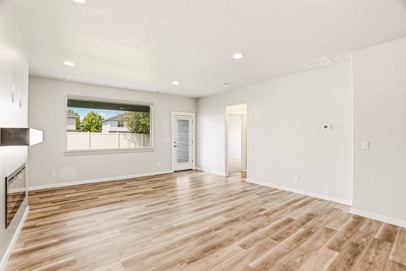 Apartment for rent at 1231 N Tschirley St #1, Greenacres, WA 99016