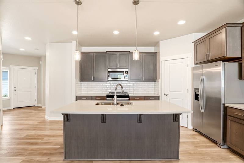 Apartment for rent at 1231 N Tschirley St #1, Greenacres, WA 99016