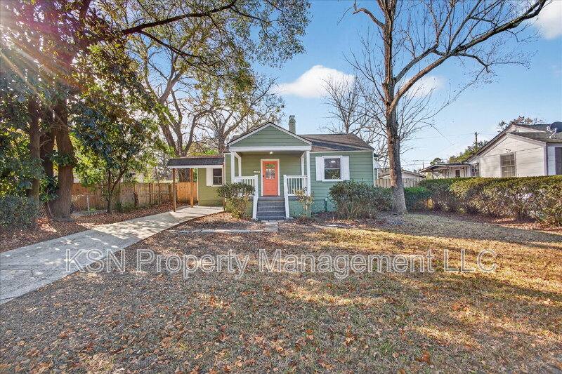House for rent at 1919 Greenwood St, Savannah, GA 31404