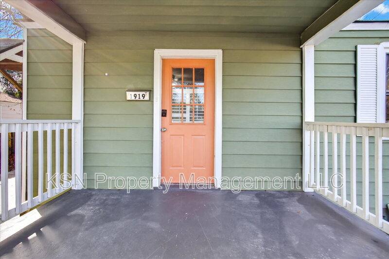 House for rent at 1919 Greenwood St, Savannah, GA 31404