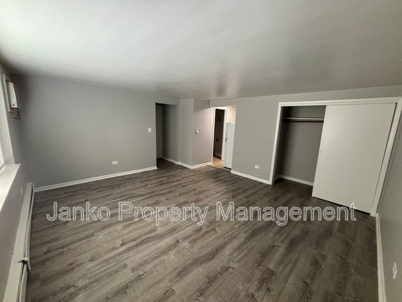 Apartment for rent at 2108 S 17th Ave #GE, Broadview, IL 60155