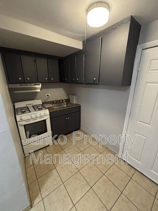 Apartment for rent at 2108 S 17th Ave #GE, Broadview, IL 60155