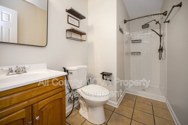 Townhouse for rent at 610 Kensington Dr, Fredericksburg, VA 22405