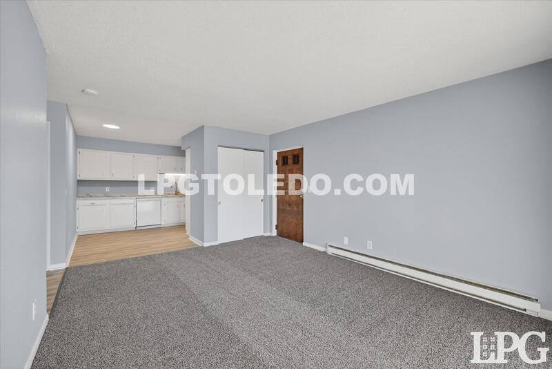 Apartment for rent at 3348 Arlington Ave #8, Toledo, OH 43614