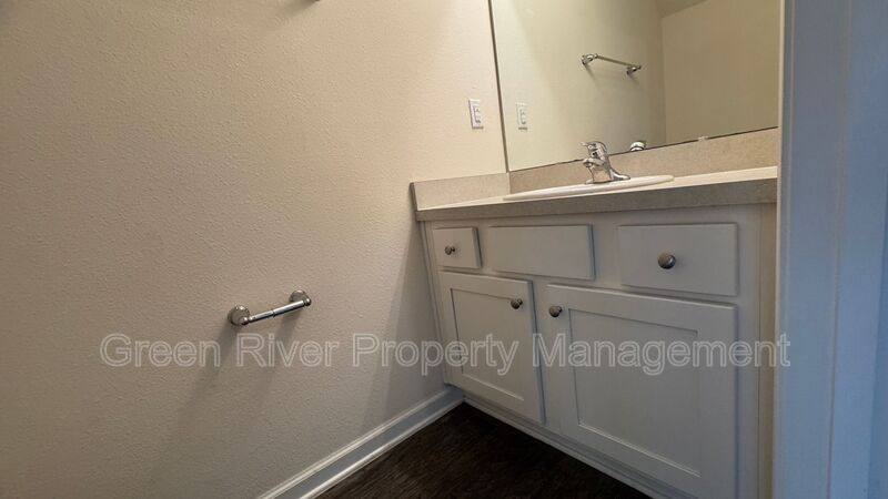 Townhouse for rent at 8068 Echo Springs Rd, Jacksonville, FL 32256