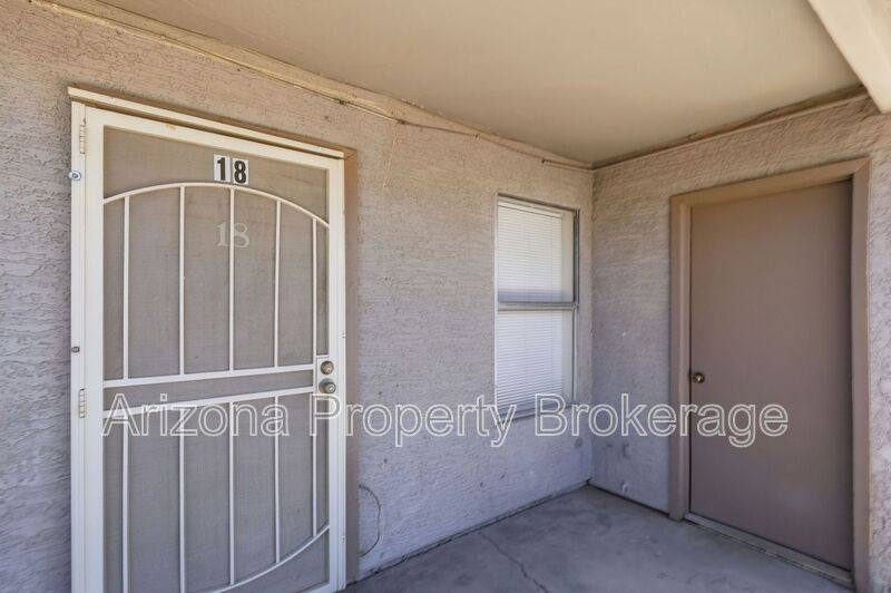 Townhouse for rent at 1625 N Date #18, Mesa, AZ 85201