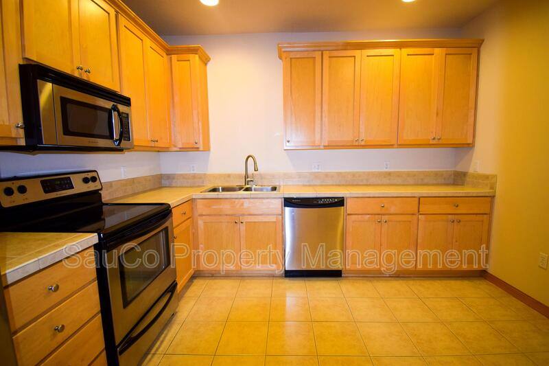 Townhouse for rent at 2025 Elm St #4-A, Forest Grove, OR 97116