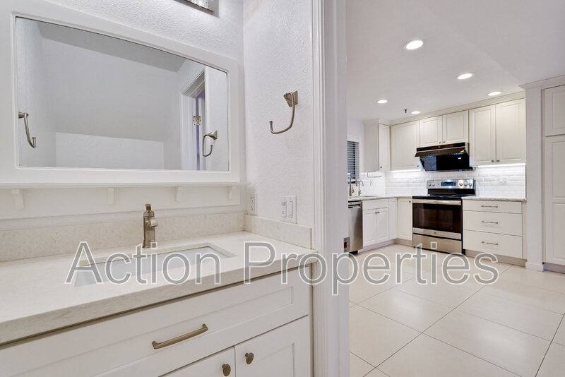 Condo for rent at 695 S Knickerbocker Dr #15, Sunnyvale, CA 94087