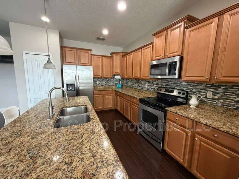 House for rent at 3852 Hampton Hills Dr, Lakeland, FL 33810