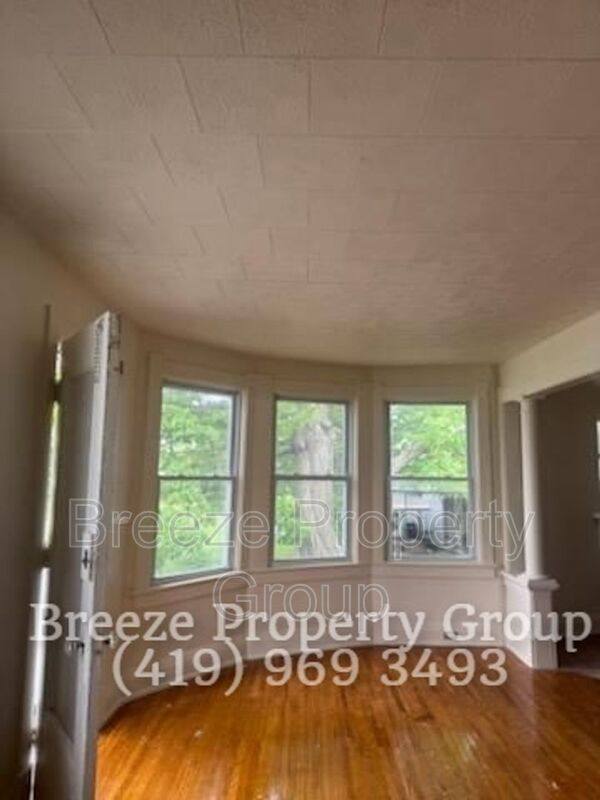 House for rent at 228 Langdon St, Toledo, OH 43609