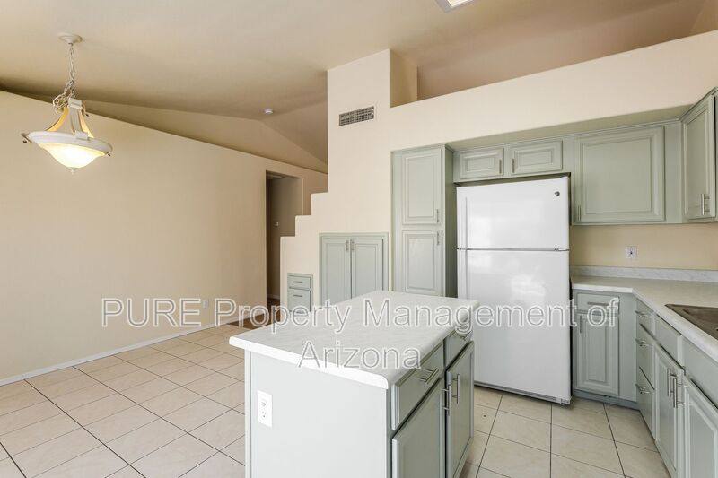House for rent at 17906 N 92nd Lane, Peoria, AZ 85382