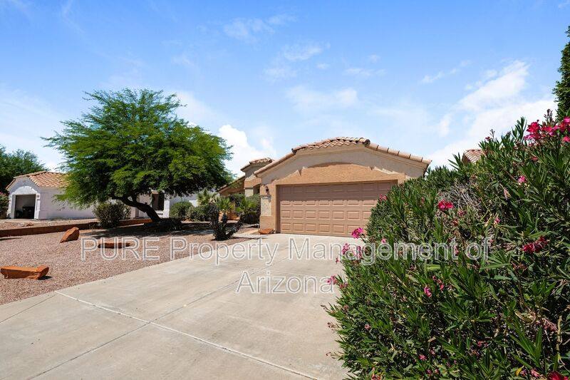 House for rent at 17906 N 92nd Lane, Peoria, AZ 85382
