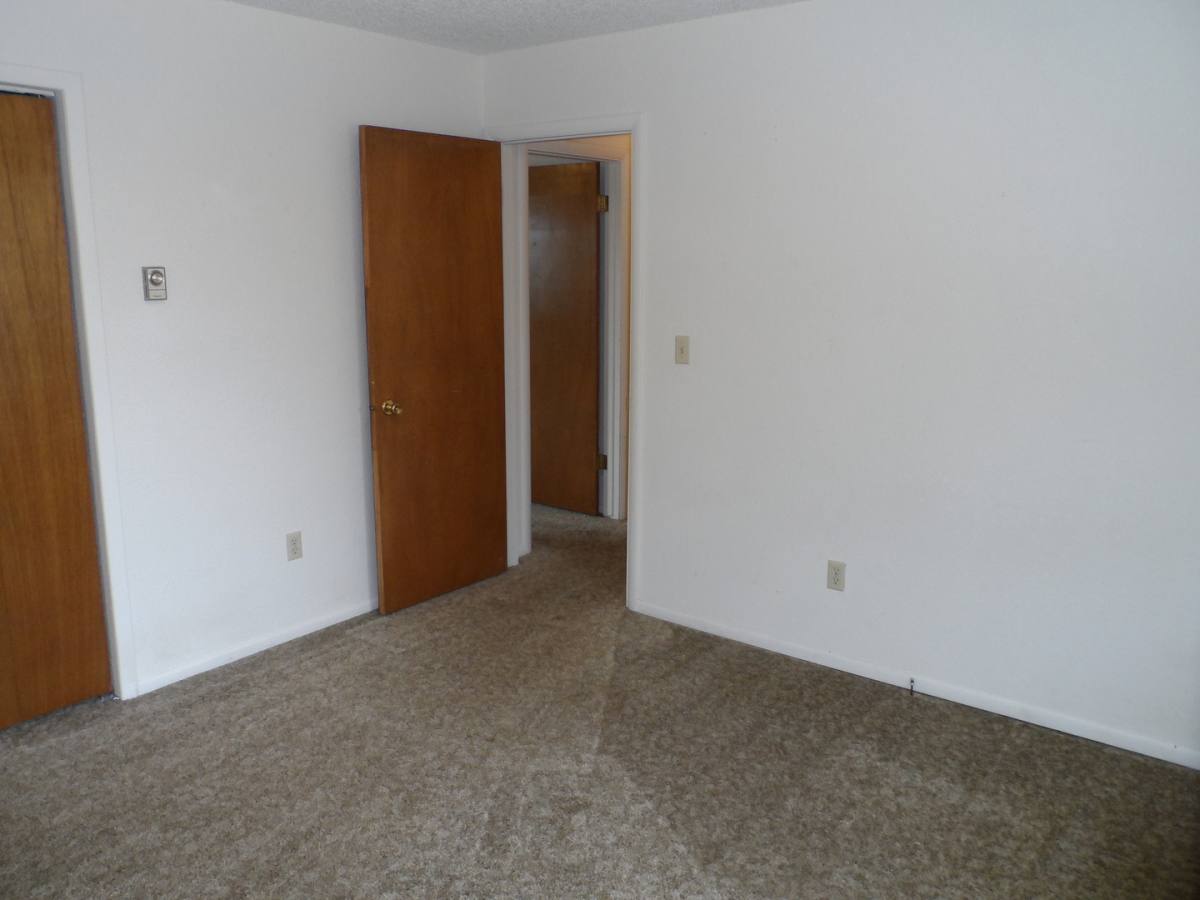 Apartment for rent at 4 Hoffman, Units 1-4, Bozeman, MT 59715