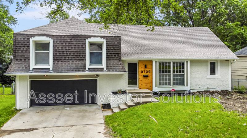 House for rent at 9109 Goddard St, Overland Park, KS 66214