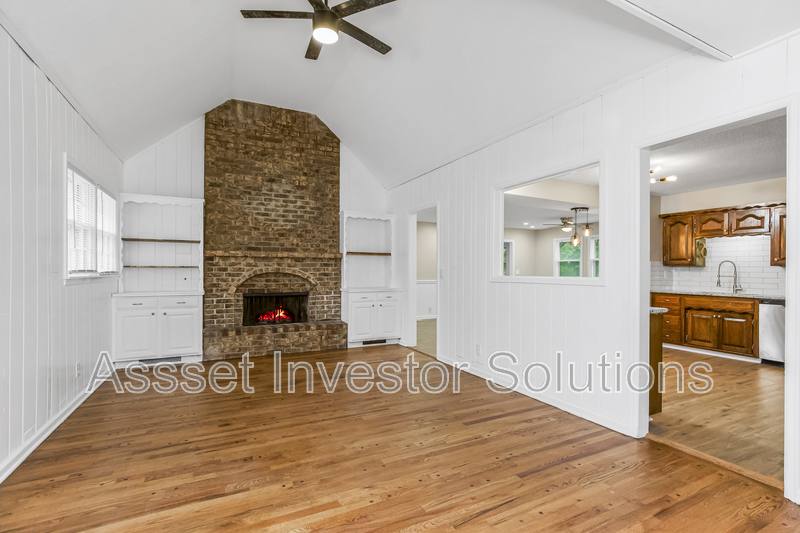 House for rent at 9109 Goddard St, Overland Park, KS 66214
