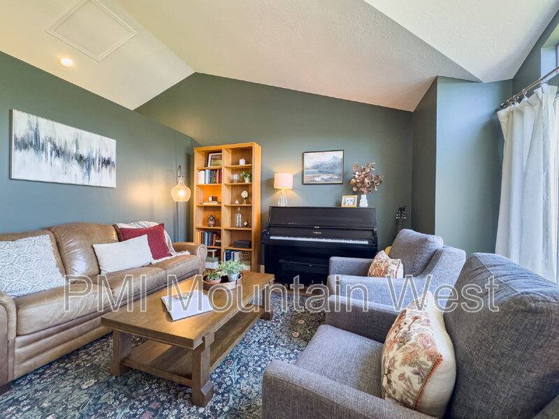 House for rent at 607 E 1250 S, Kaysville, UT 84037