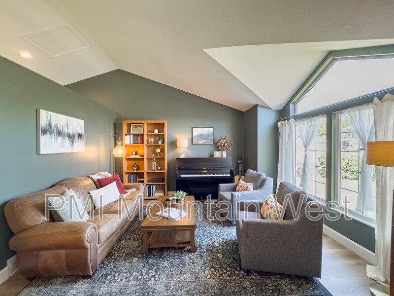 House for rent at 607 E 1250 S, Kaysville, UT 84037