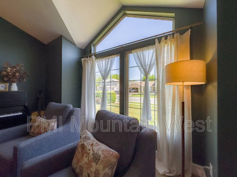 House for rent at 607 E 1250 S, Kaysville, UT 84037