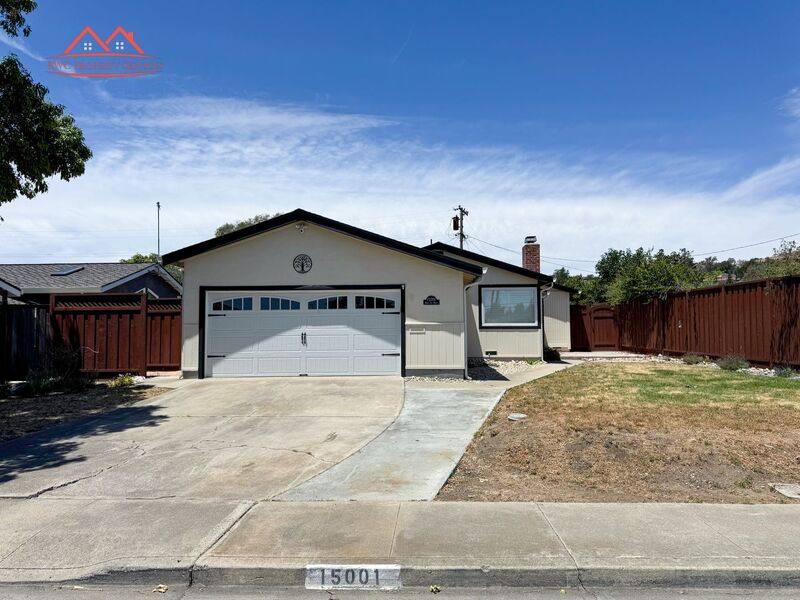 House for rent at 15001 Ridgetop Dr, San Jose, CA 95127
