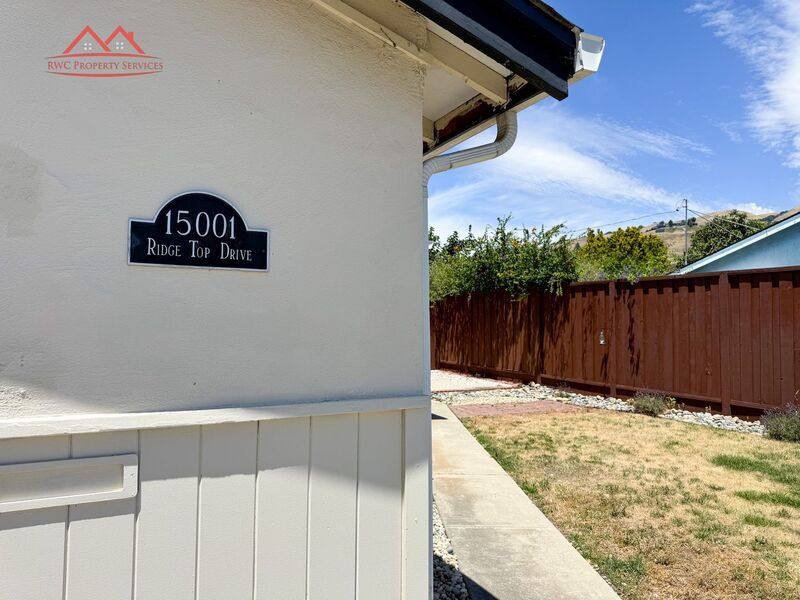 House for rent at 15001 Ridgetop Dr, San Jose, CA 95127