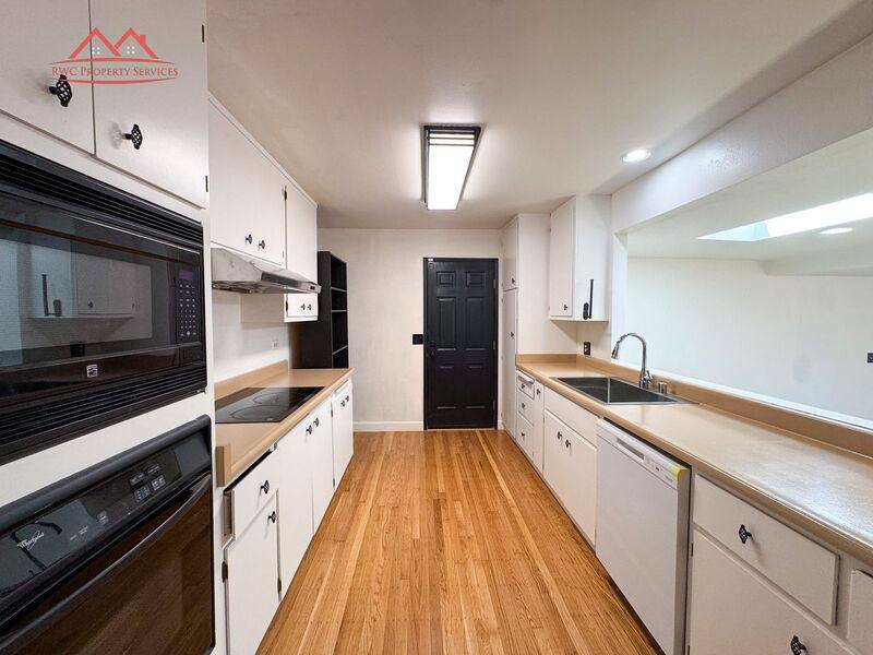 House for rent at 15001 Ridgetop Dr, San Jose, CA 95127