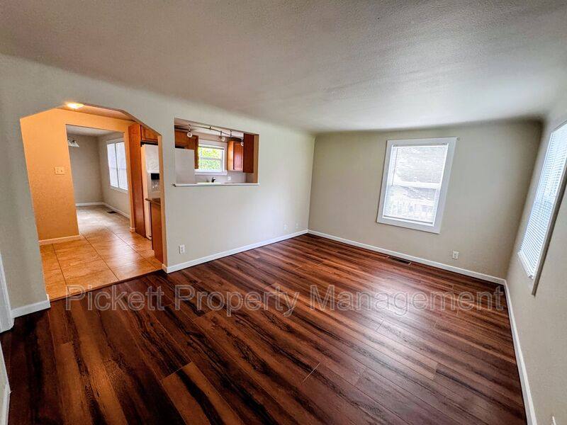 House for rent at 840 Maple Ave E, Port Orchard, WA 98366