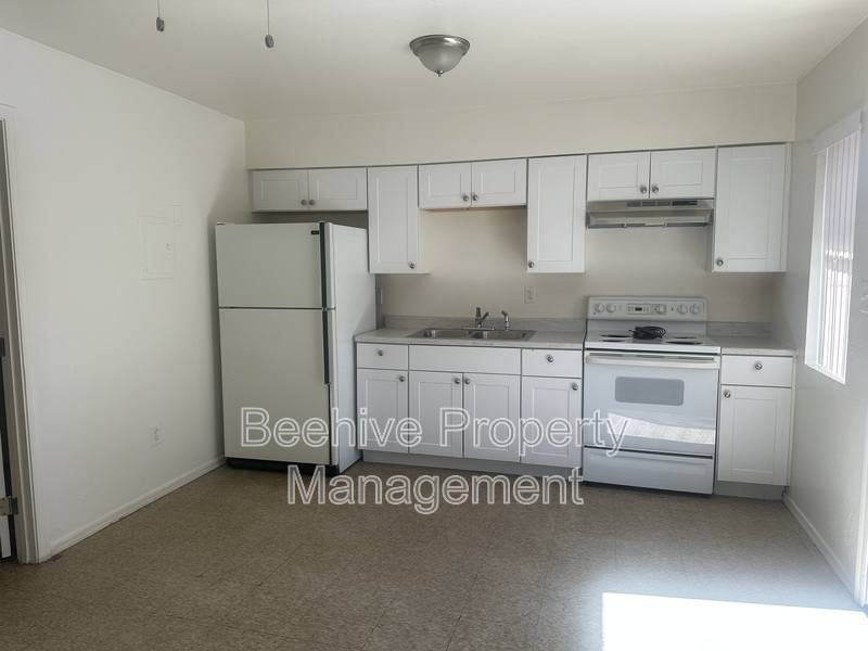 Apartment for rent at 1102 E Polk St #2, Phoenix, AZ 85006