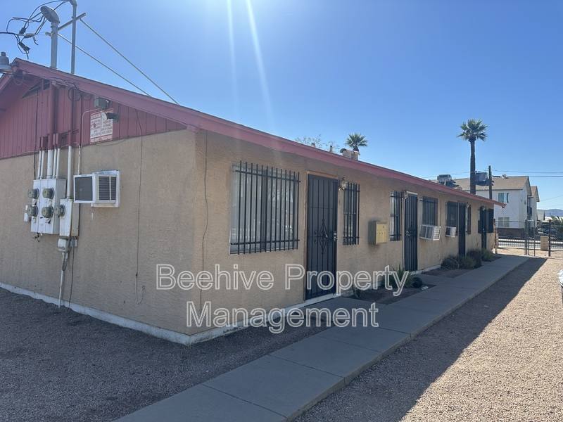 Apartment for rent at 1102 E Polk St #2, Phoenix, AZ 85006