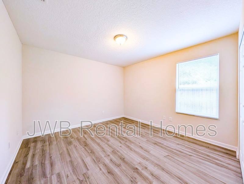 House for rent at 8000 Dandy Ave, Jacksonville, FL 32211