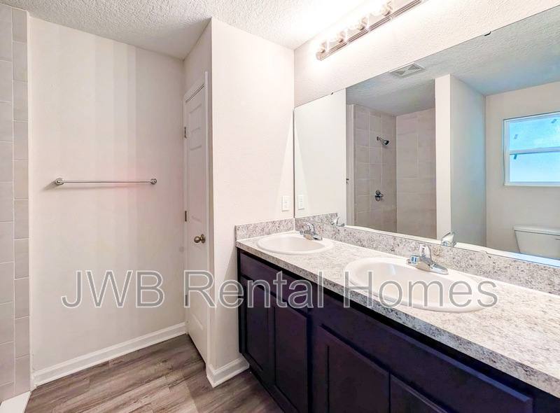 House for rent at 8000 Dandy Ave, Jacksonville, FL 32211